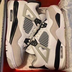 Jordan 4 military black